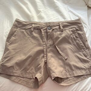 Magellan Outdoors Women's Tan Cargo Shorts